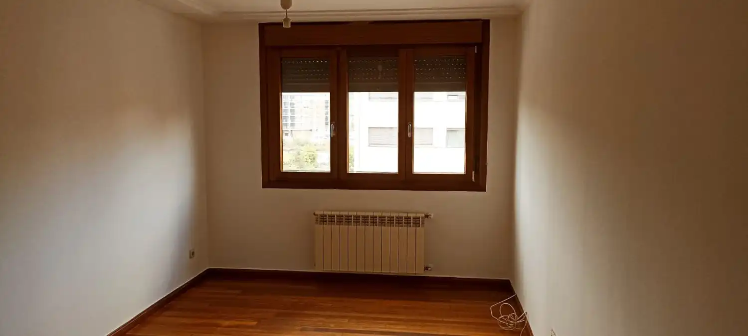 Schlafzimmer von Wohnung zum Verkauf in Gijón  mit Abstellraum