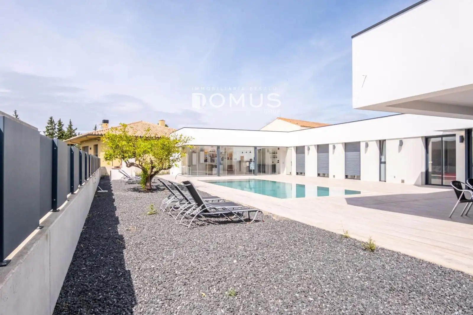 Piscina de Casa o xalet en venda en Sant Climent Sescebes amb Aire condicionat, Calefacció i Jardí privat