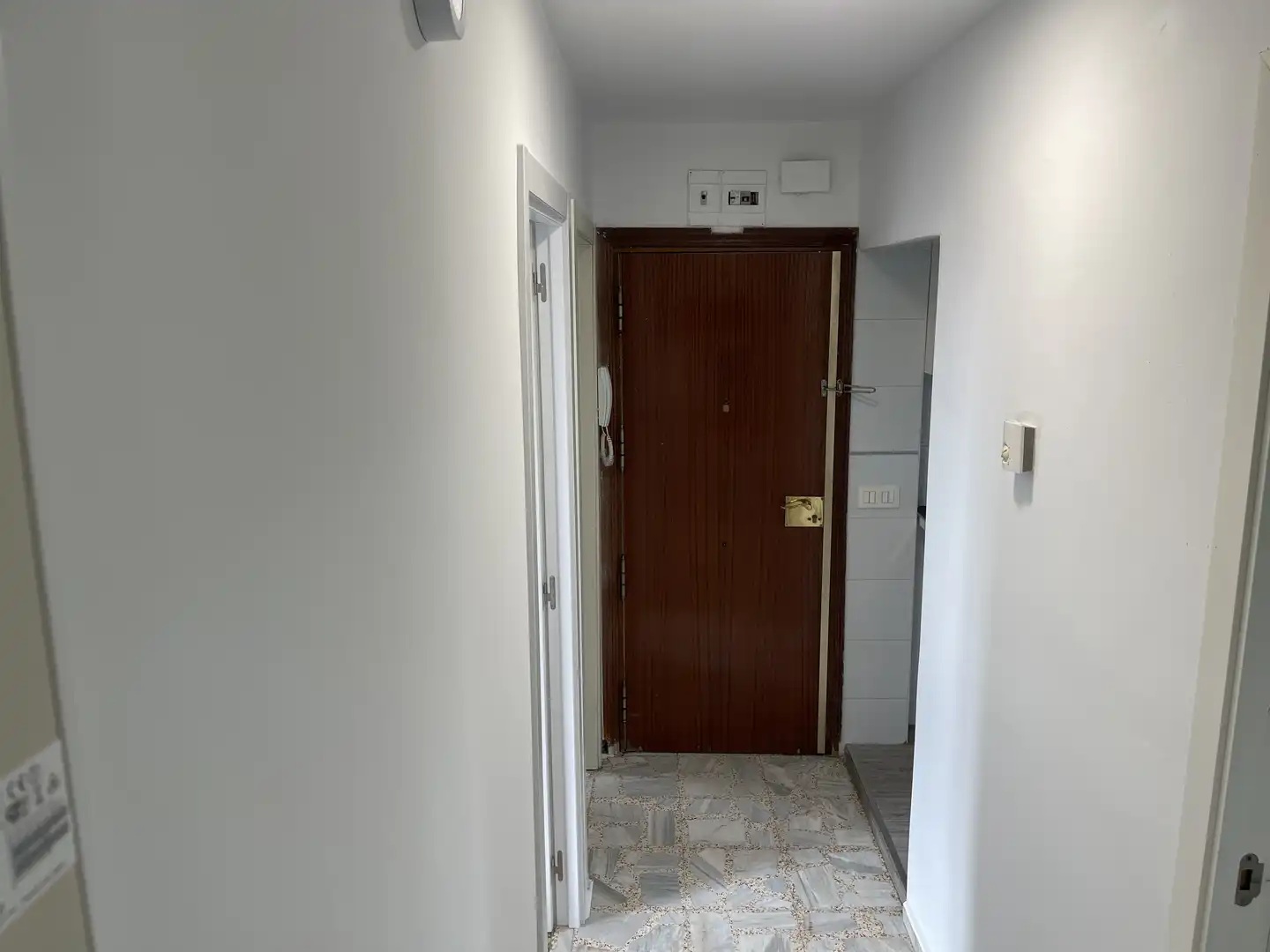 Room in Calle Alcocer, 37, Los Ángeles