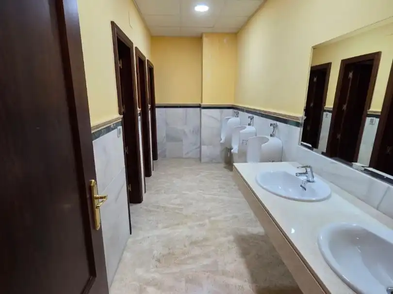 Bathroom of Office for rent in Monda  with Internet