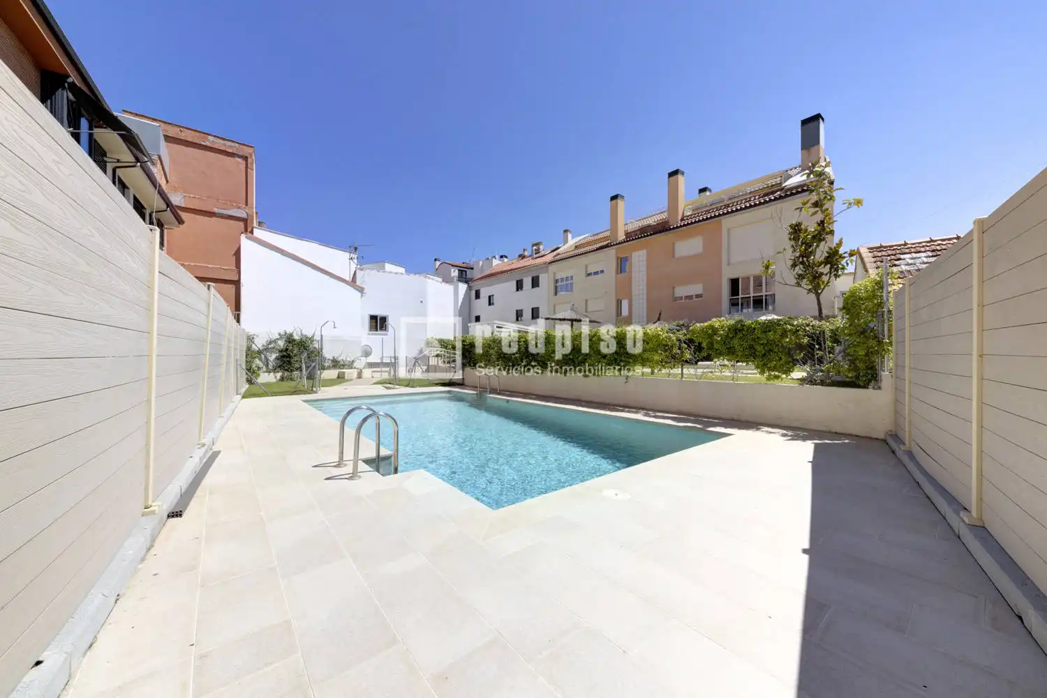 Piso con piscina en venta en de Húmera