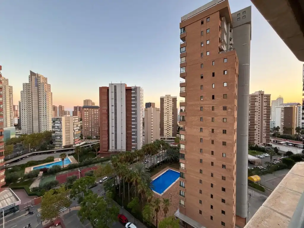 Wohnung zur Miete in Calle Juan Llorca, Levante Alto