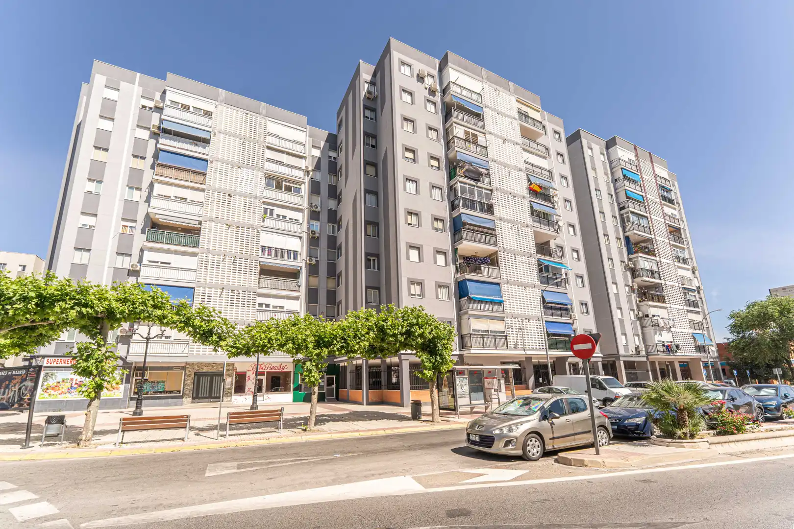 Vista exterior de Piso en venta en Humanes de Madrid con Terraza, Amueblado y Horno