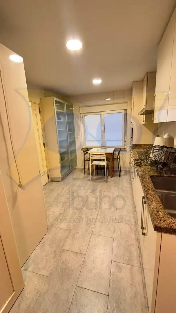 Cocina de Piso de alquiler en Salamanca con Calefacción, Parquet y Terraza