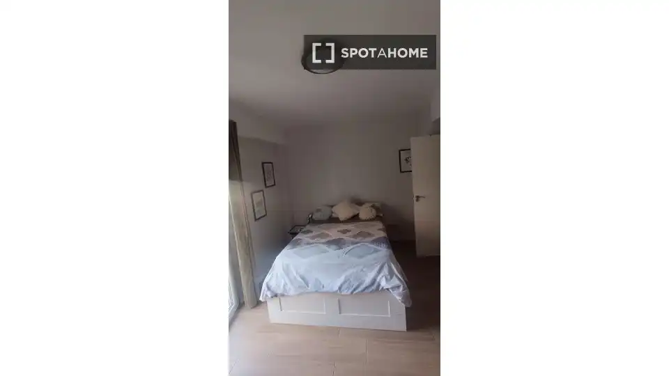 Habitación de Piso para compartir en Alicante / Alacant con Aire acondicionado, Calefacción y Amueblado