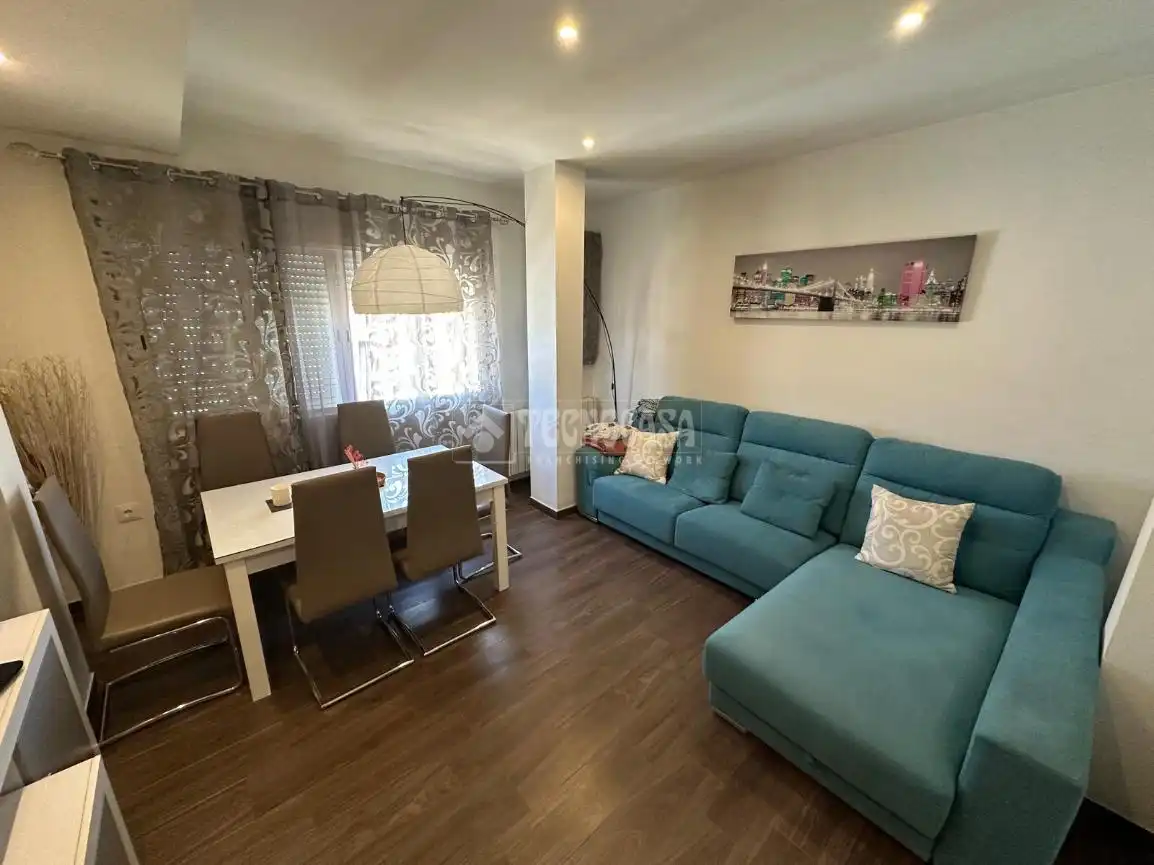 Flat for sale in Mengíbar