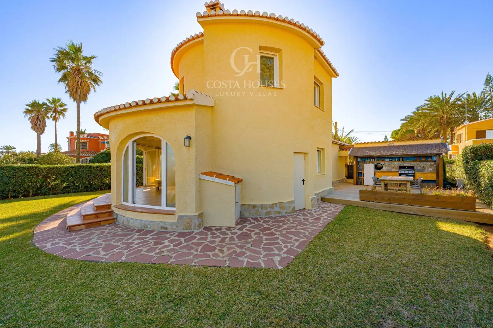 Vista exterior de Casa o xalet en venda en Els Poblets amb Aire condicionat, Calefacció i Jardí privat