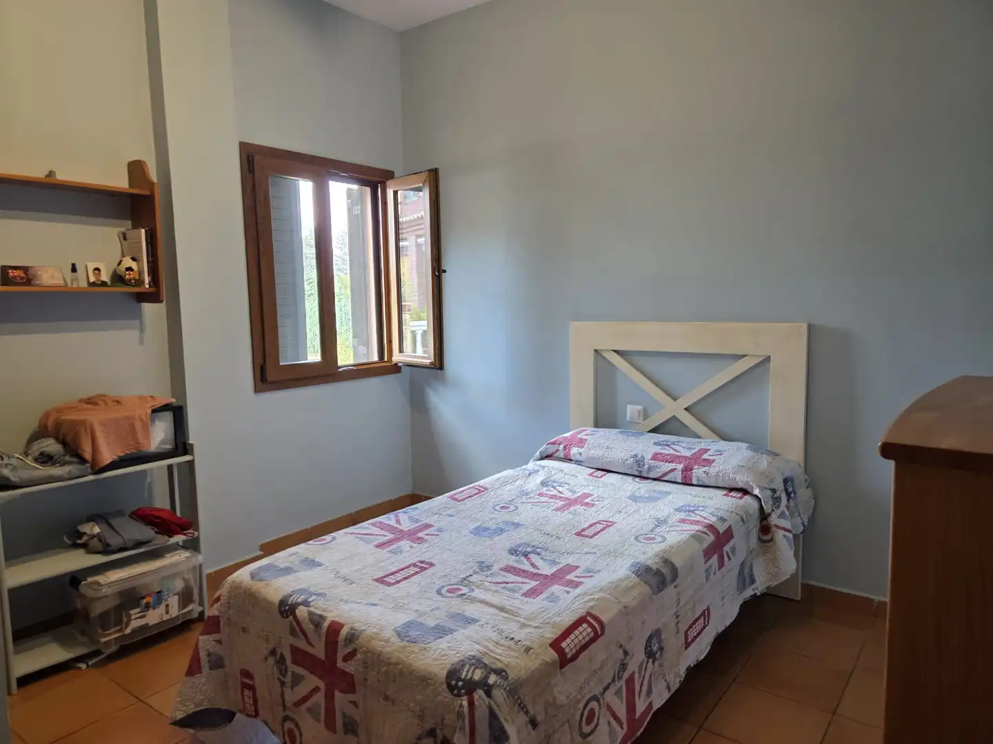 Habitación de Casa o chalet en venta en Algeciras con Aire acondicionado, Jardín privado y Terraza