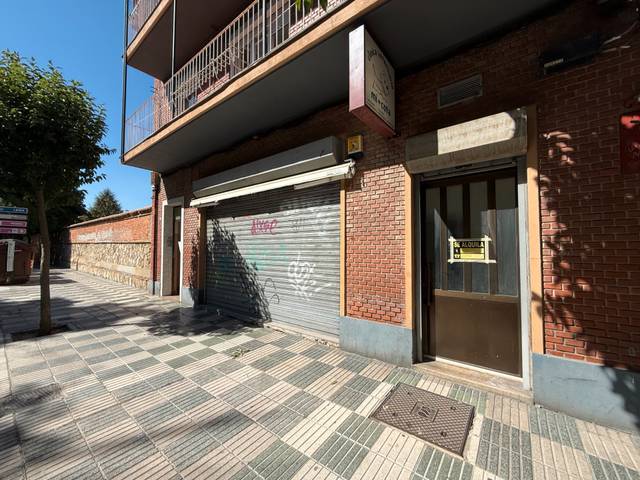 Local comercial en Alquiler en Avenida Castilla en Centro
