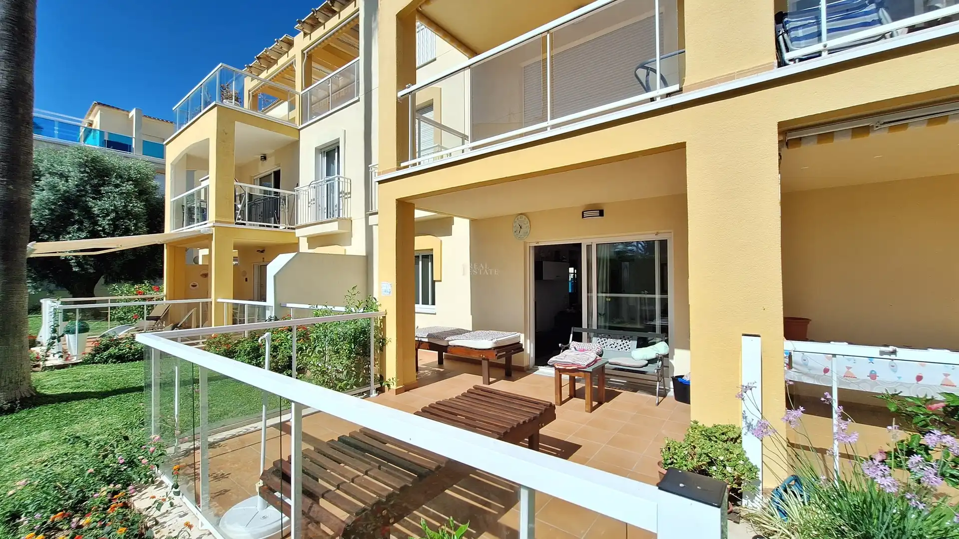 Terraza de Piso en venta en Dénia con Aire acondicionado, Terraza y Piscina