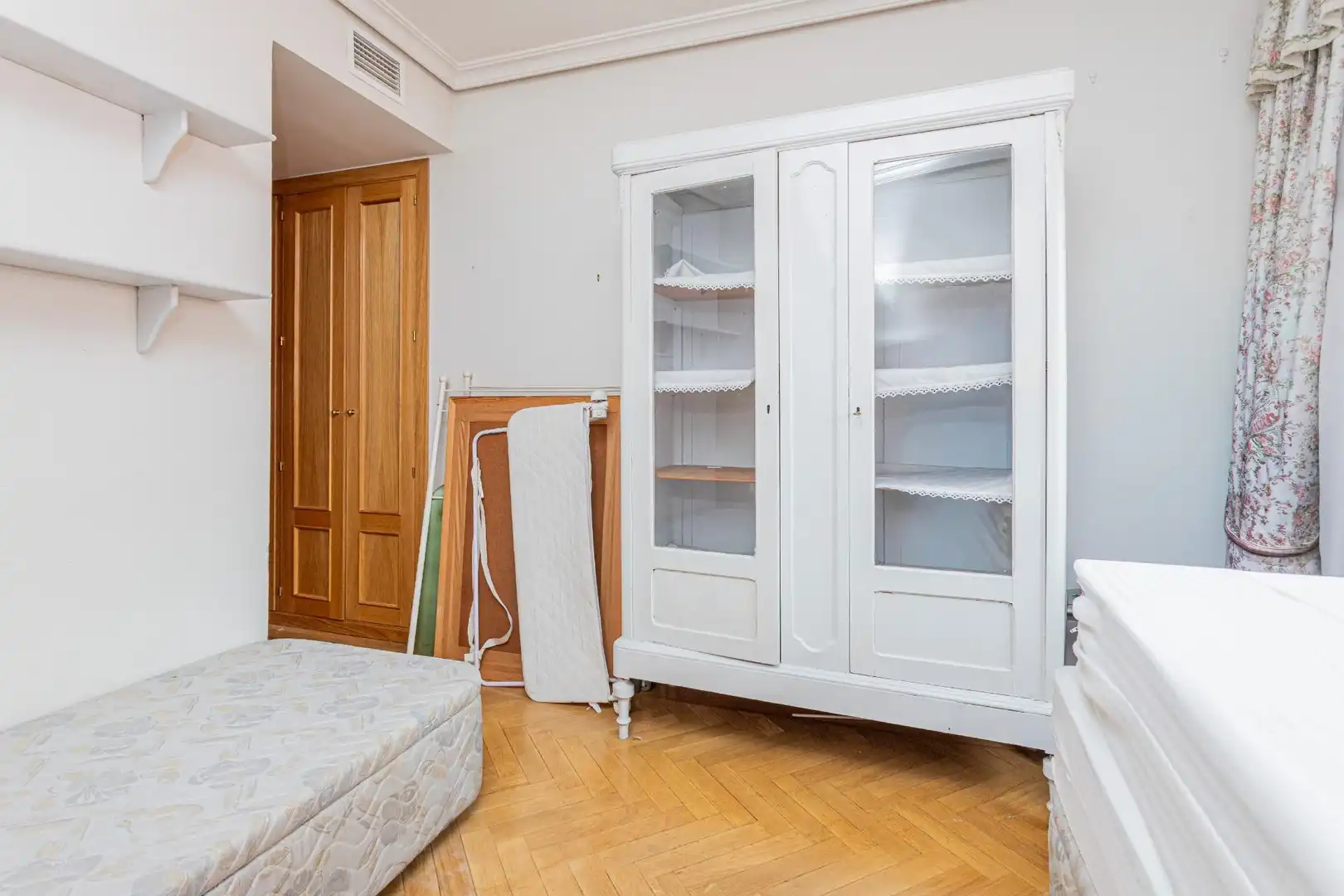 Flat for sale in CGDOR DIEGO VALDERRABANO, Media Legua
