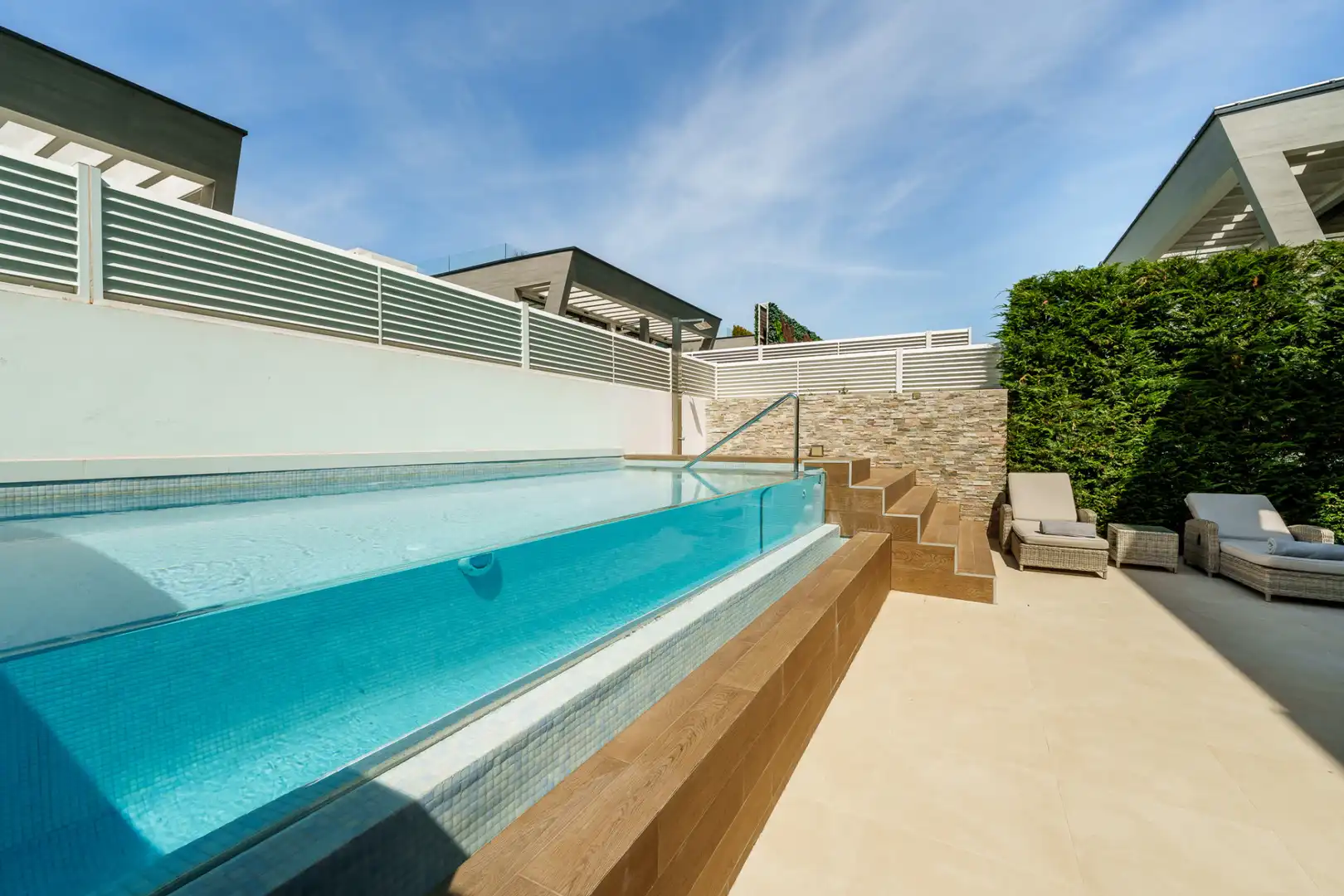 Vivienda con piscina en venta en Nueva Andalucía, imagen 9