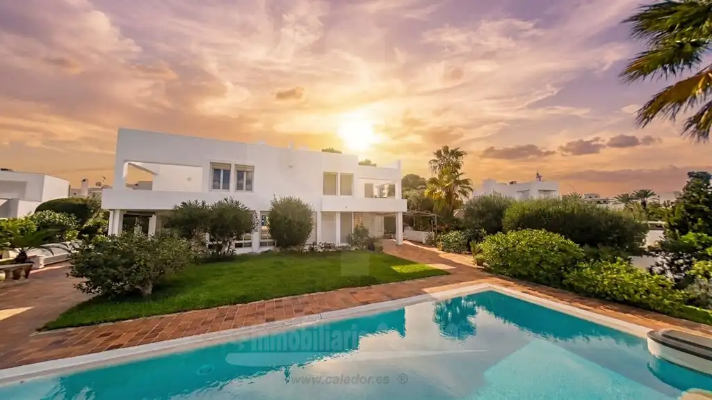 Villa mit Pool zum Verkauf in Cala d'Or