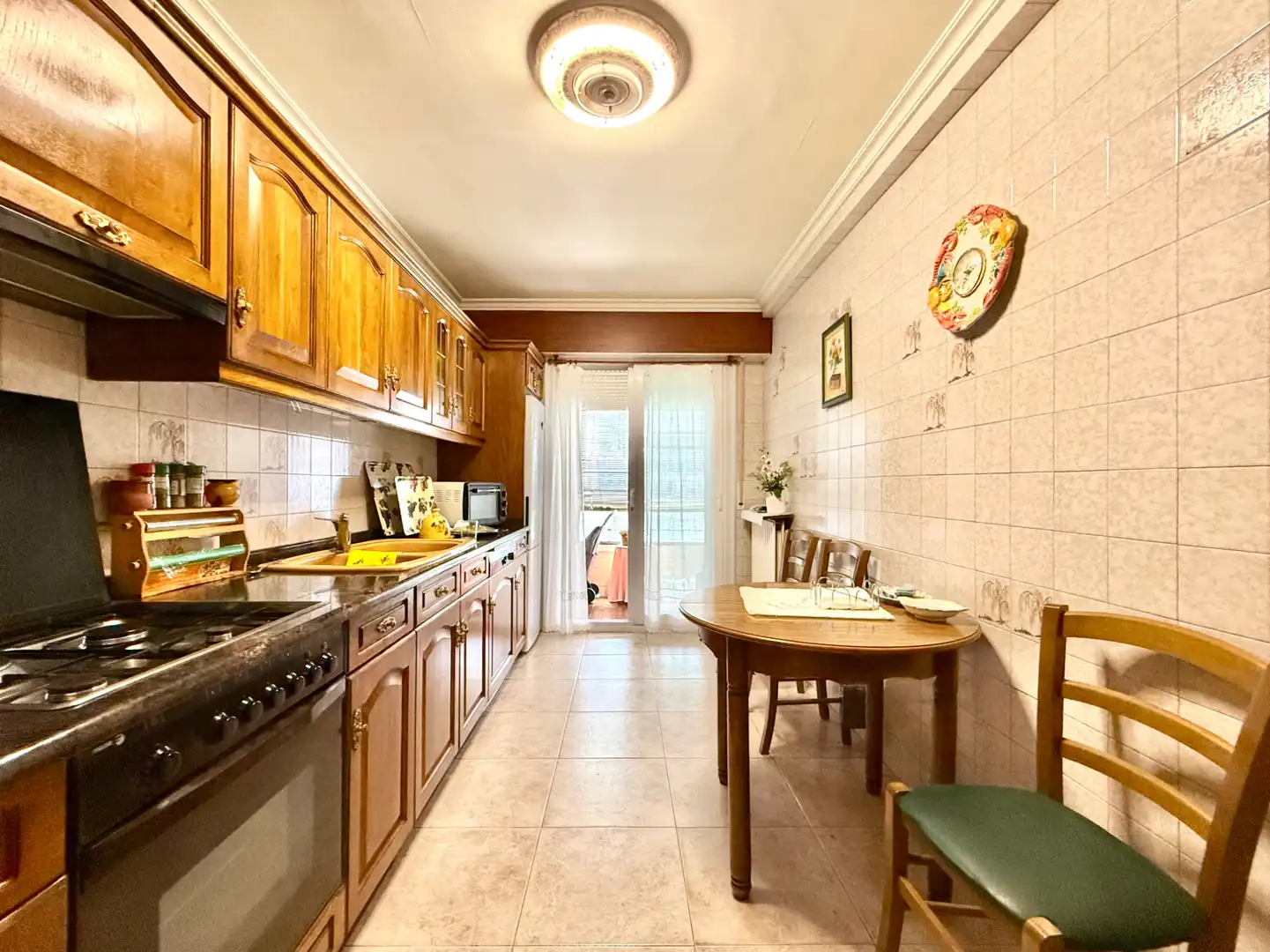 Küche von Wohnung zum Verkauf in Hondarribia mit Heizung, Abstellraum und Balkon