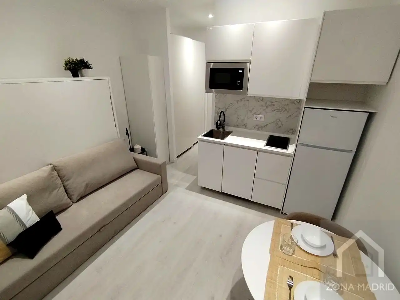 Wohnung zur Miete in De Montesa, Lista
