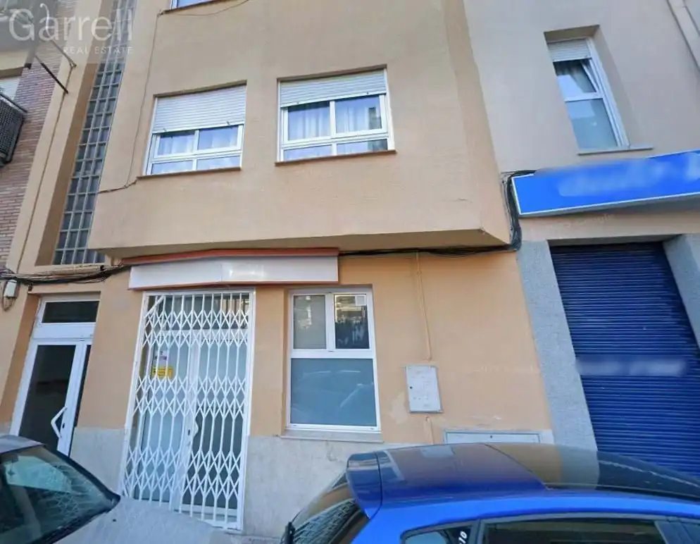 Vista exterior de Pis en venda en Montornès del Vallès