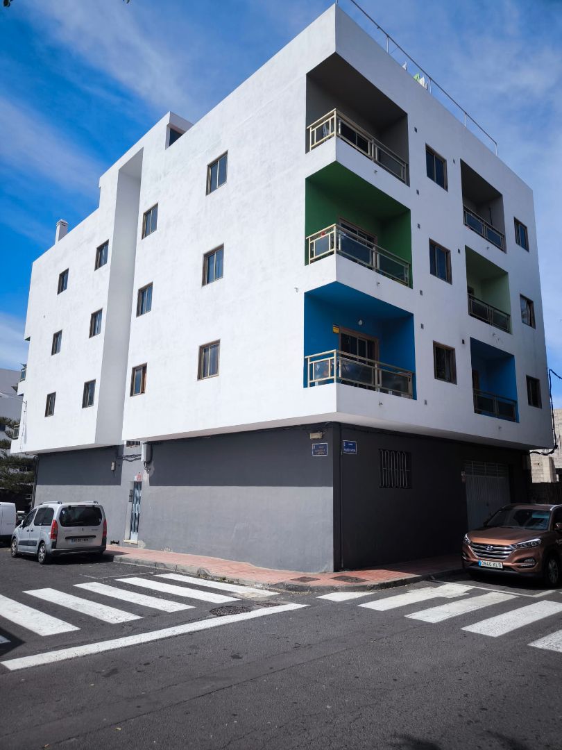 Exterior view of Premises for sale in Arona