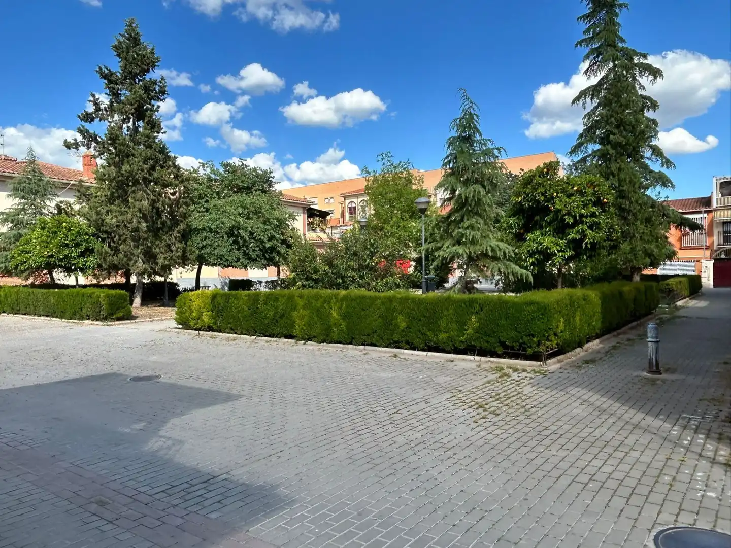 Vista exterior de Casa adosada en venta en Granada con Aire acondicionado, Calefacción y Terraza