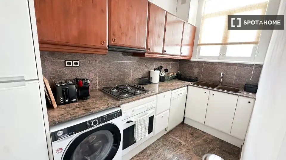 Flat with terrace to rent in Ciutat Vella, imagen 4
