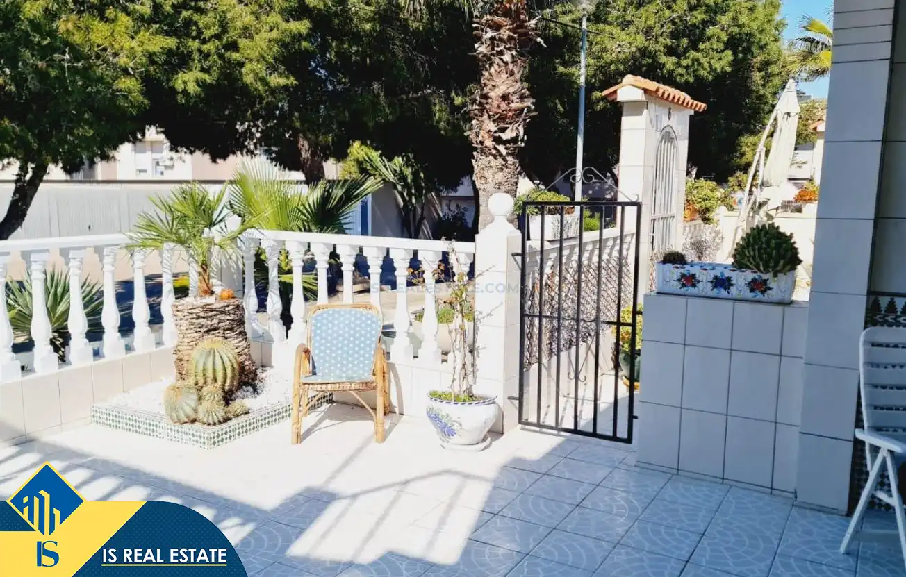 Jardín de Casa adosada en venta en Torrevieja con Calefacción, Terraza y Amueblado