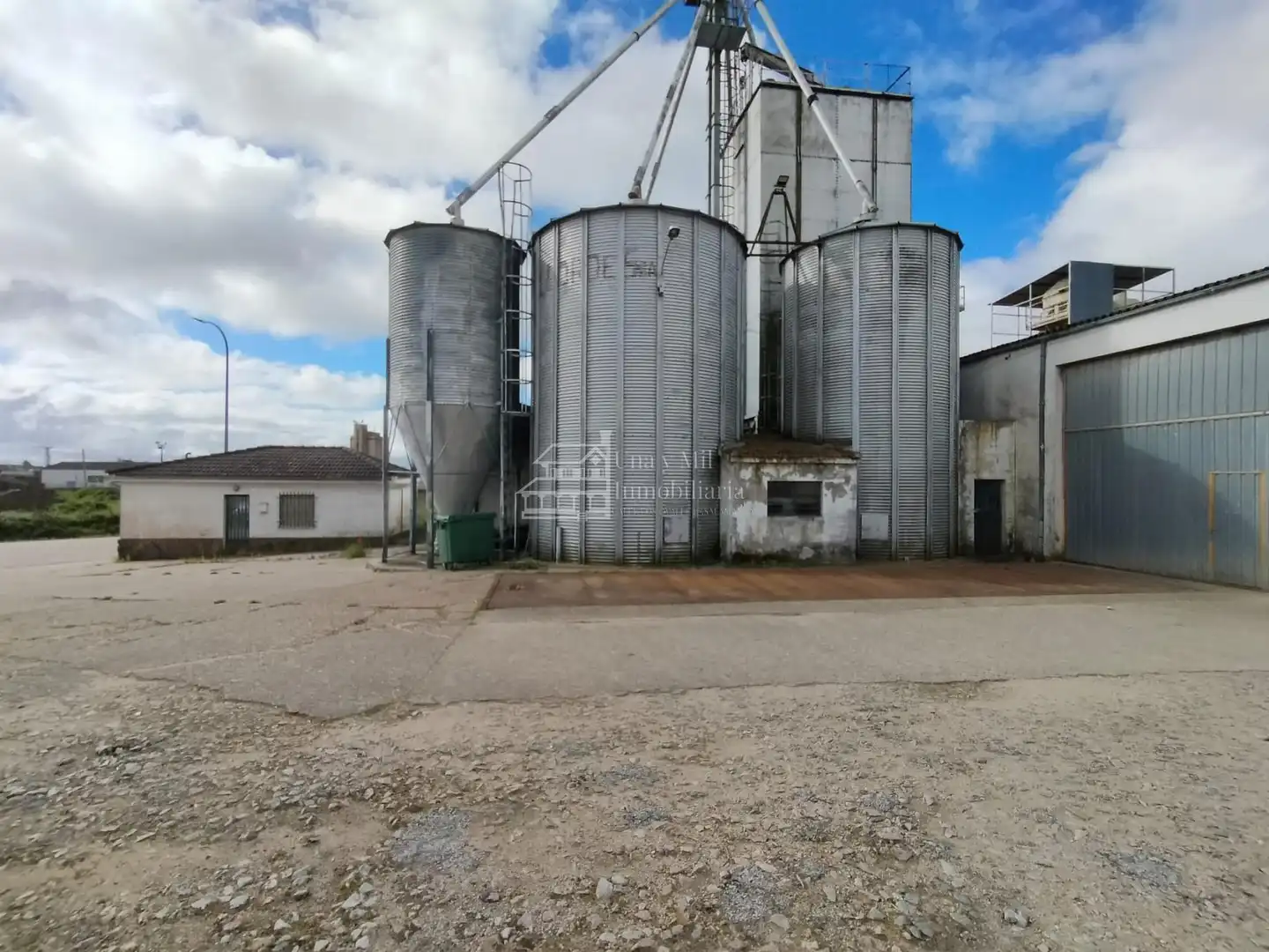 Nave industrial en venta en Vitigudino