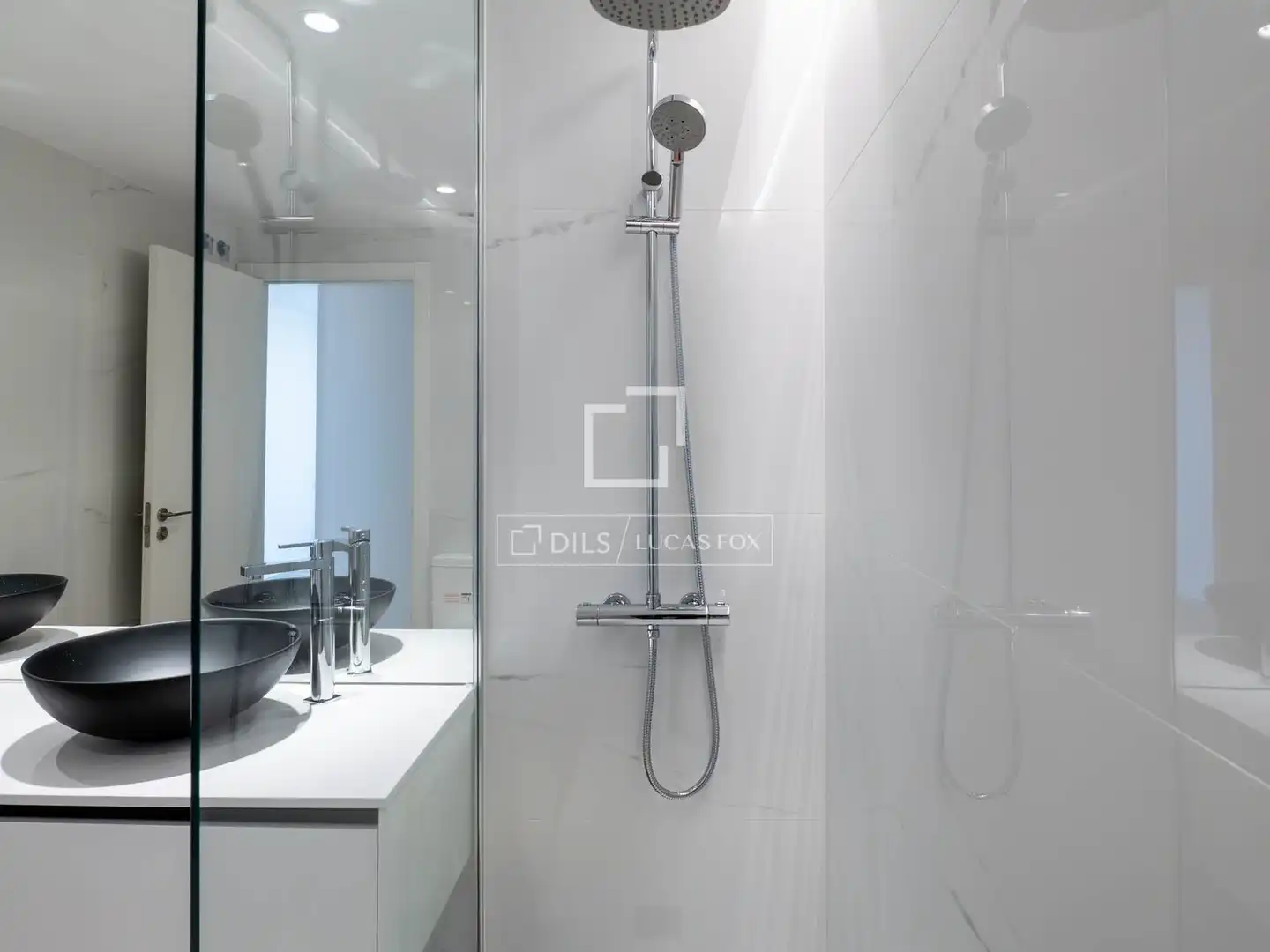 Baño de Ático en venta en Madrid con Aire acondicionado, Calefacción y Terraza