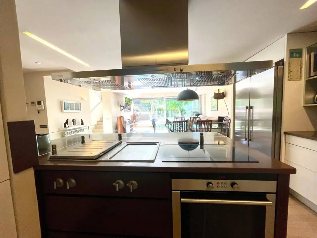 Cocina de Casa o chalet en venta en Barcelona con Aire acondicionado, Calefacción y Jardín privado