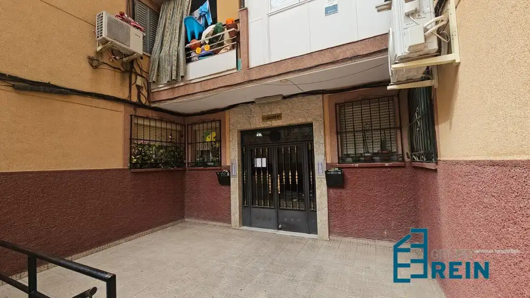 Vista exterior de Pis en venda en Vicálvaro