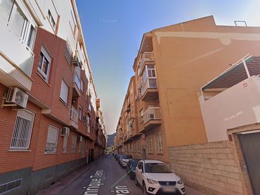Flat with lift for sale in Pedanías Este