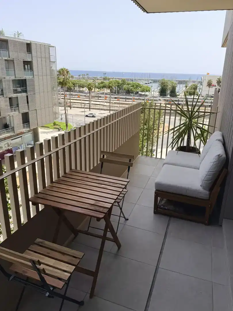 Terrassa de Pis de lloguer en Mataró amb Aire condicionat, Parquet i Piscina