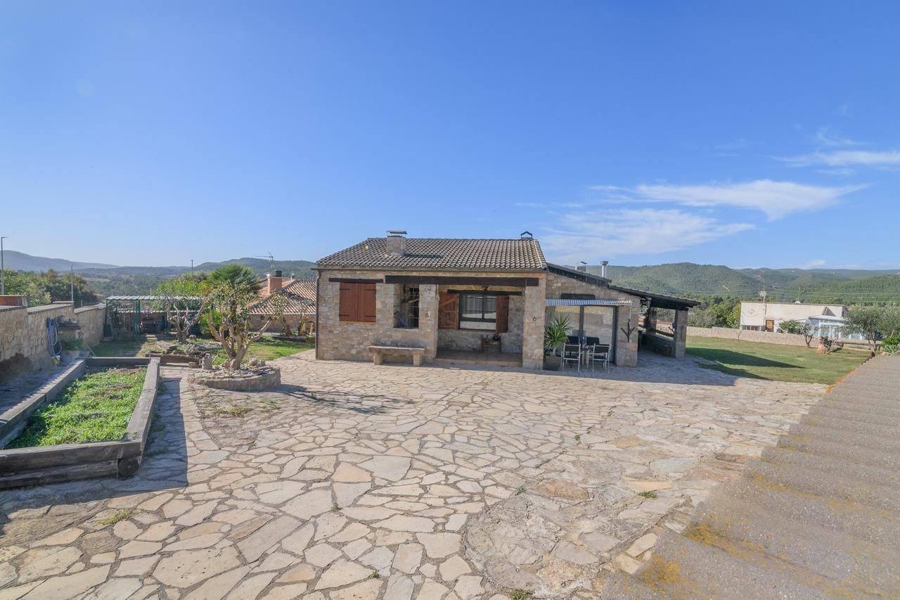 Exterior view of Houses for sale in Fonollosa  with Air Conditioner, Private garden and Terrace