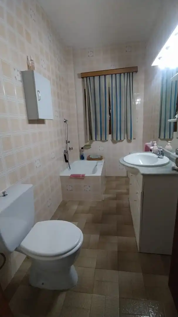 Baño de Casa o chalet en venta en Chiva con Jardín privado, Terraza y Piscina