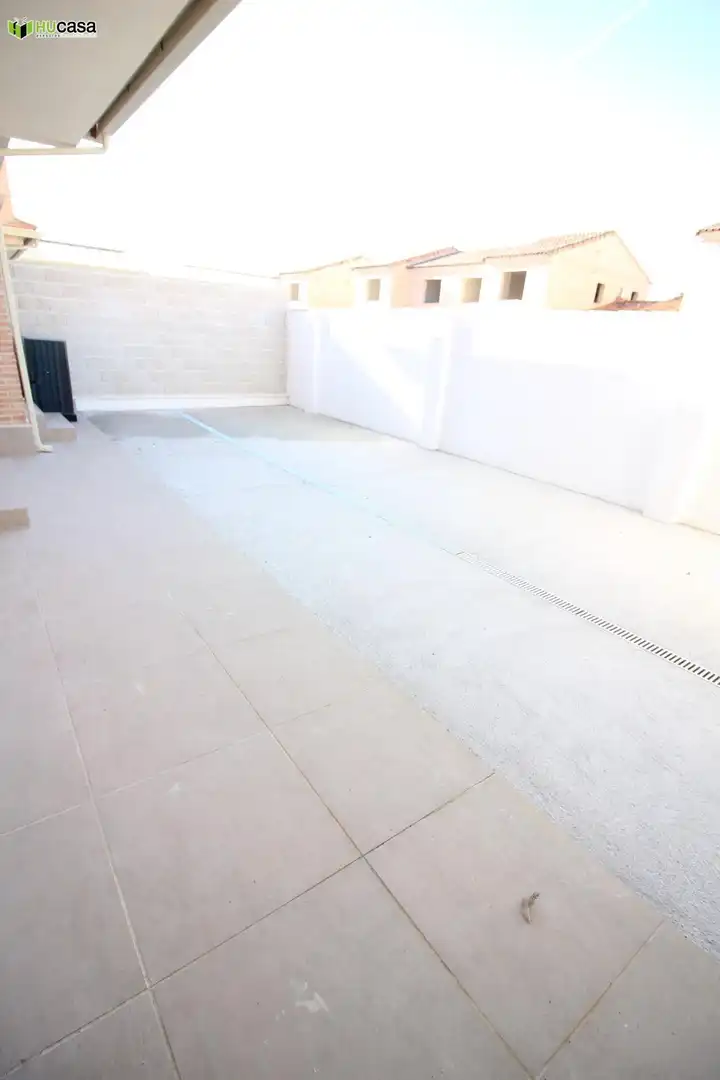 Casa adosada en venta en Polán con Jardín privado y Trastero