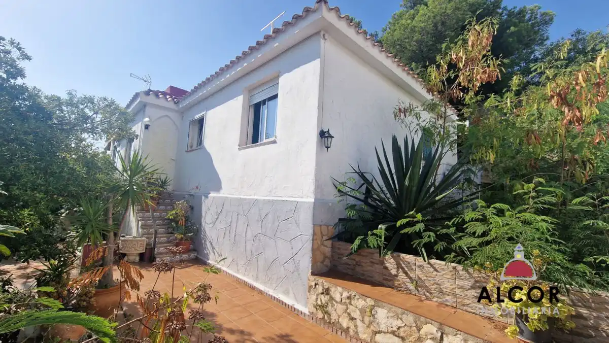 Villa avec jardin à vendre à CARABELA