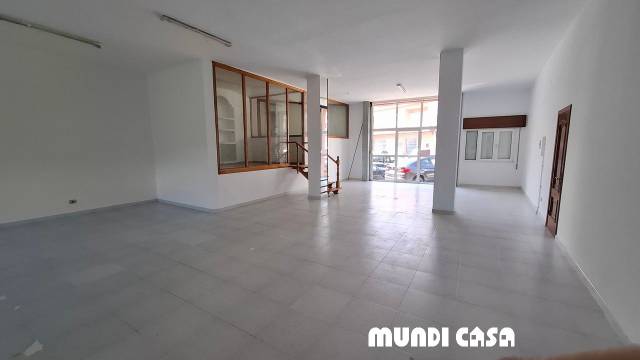 Local comercial en Alquiler en CIMADEVILA en Boiro