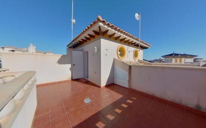 Terrasse von Einfamilien-Reihenhaus miete in Orihuela