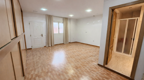 Foto 4 de Estudi en venda a Salvador, Calle Pinto - San Roque, Parla