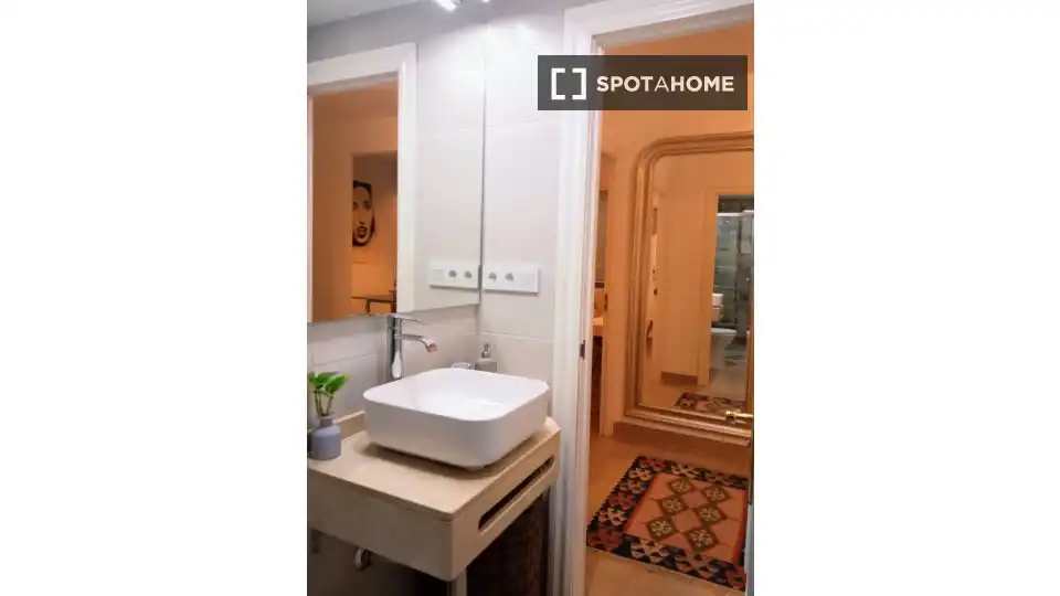Habitación de Apartamento para compartir en Málaga con Aire acondicionado, Terraza y Amueblado