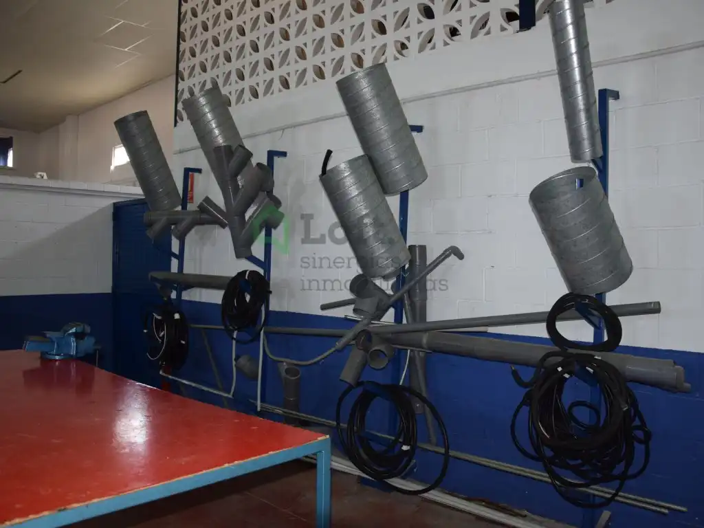 Nau industrial en venda en Badajoz