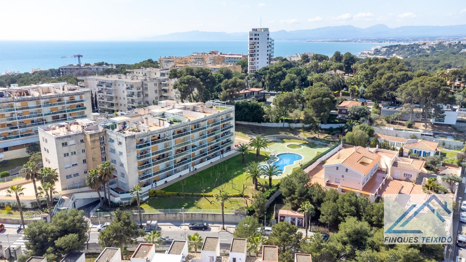Vista exterior de Pis en venda en Salou amb Aire condicionat, Terrassa i Piscina comunitària