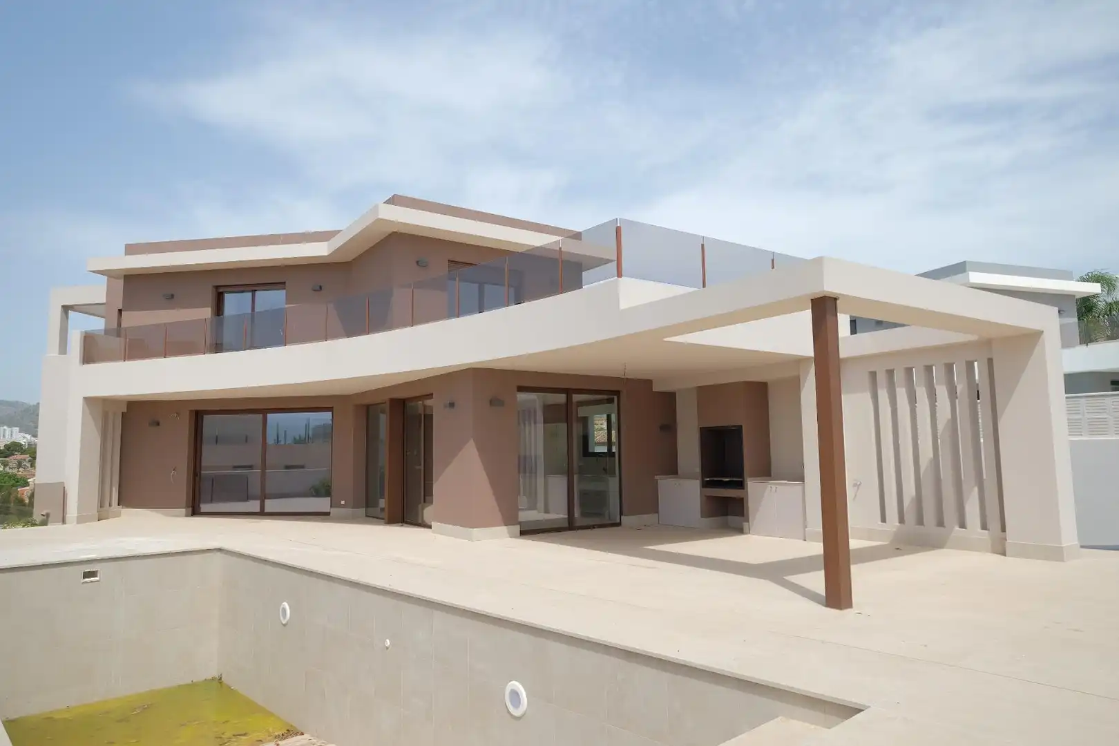 Chalet con piscina en venta en Marisol Park - Ortembach - Los Almendros