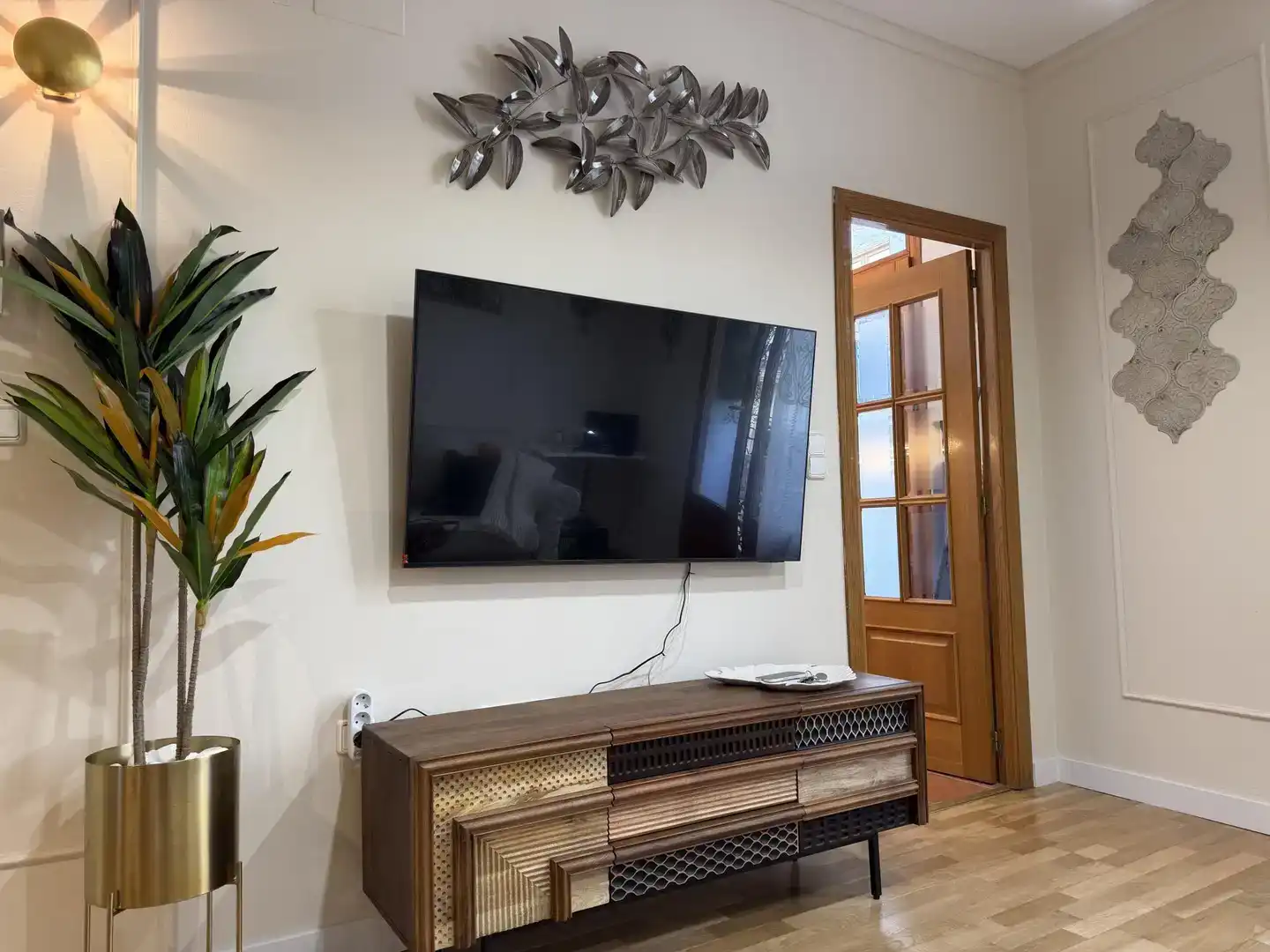 Sala d'estar de Apartament de lloguer en Valencia amb Aire condicionat, Parquet i Moblat