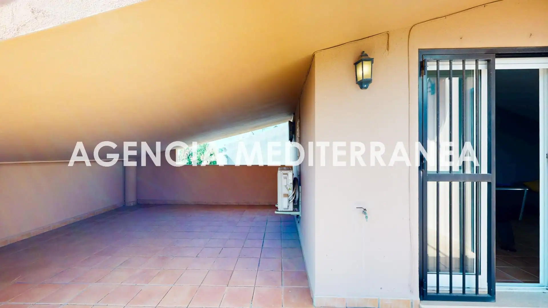 Terrassa de Casa o xalet en venda en El Puig de Santa Maria amb Aire condicionat, Calefacció i Jardí privat