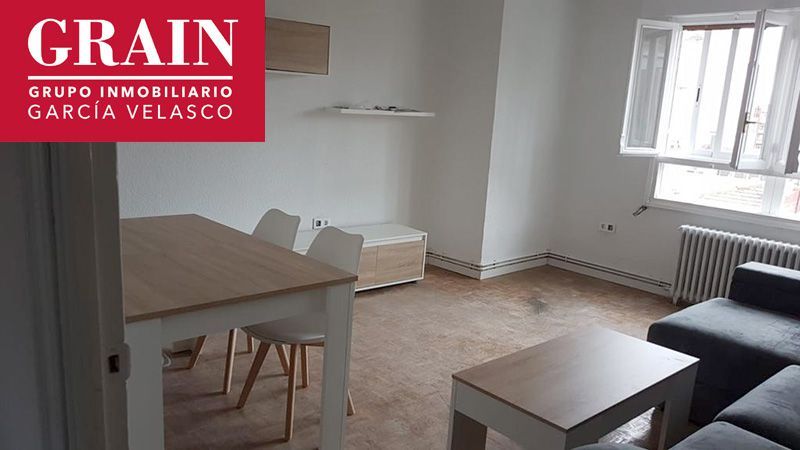 Living room of Flat for sale in  Albacete Capital  with Heating, Parquet flooring and Balcony