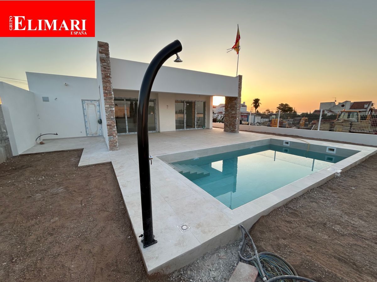 Piscina de Casa o xalet en venda en Alcanar amb Aire condicionat, Calefacció i Terrassa