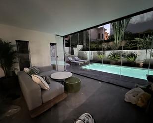 Piscina de Casa o xalet de lloguer en Marbella amb Aire condicionat, Jardí privat i Terrassa