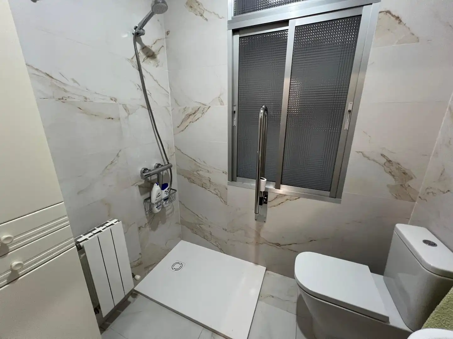 Bathroom of Flat for sale in Bilbao   with Heating and Balcony