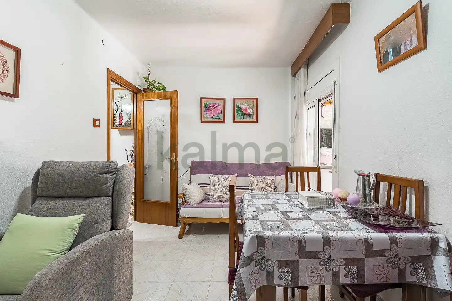 Sala d'estar de Pis en venda en Santa Coloma de Gramenet amb Aire condicionat, Calefacció i Balcó