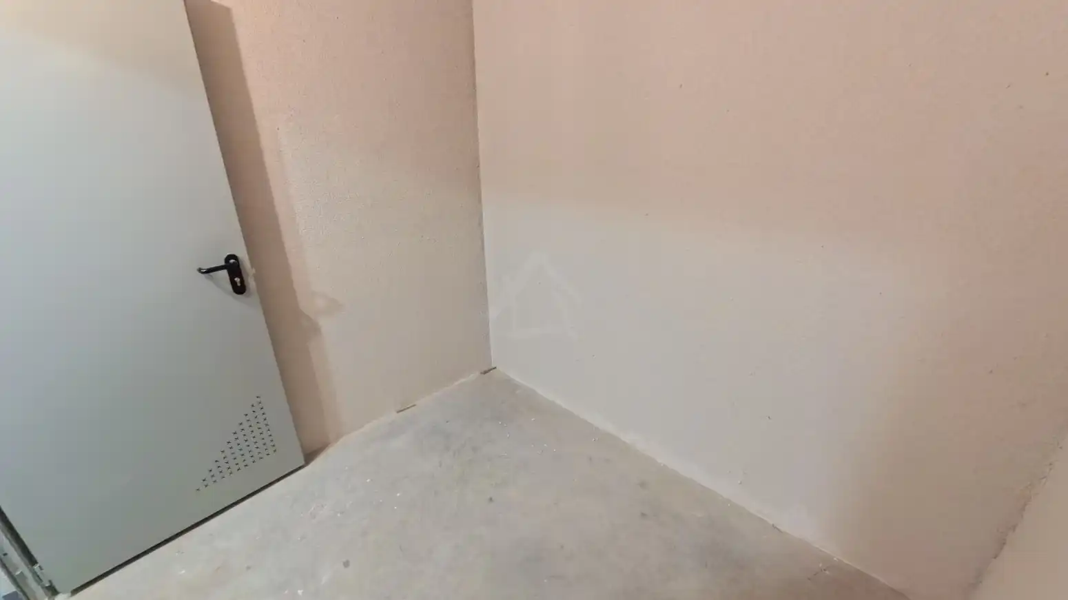 Piso en venta en Lardero con Calefacción, Jardín privado y Parquet