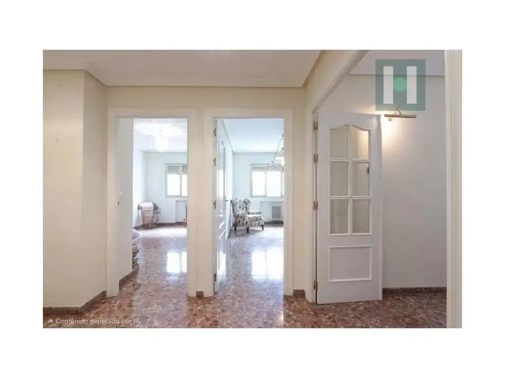 Piso en venta en Plaza Castellini, Casco Antiguo